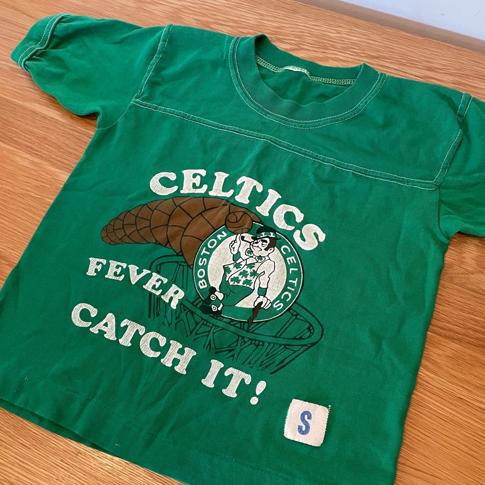 Vintage 1979 Boston Celtics T-shirt kids
